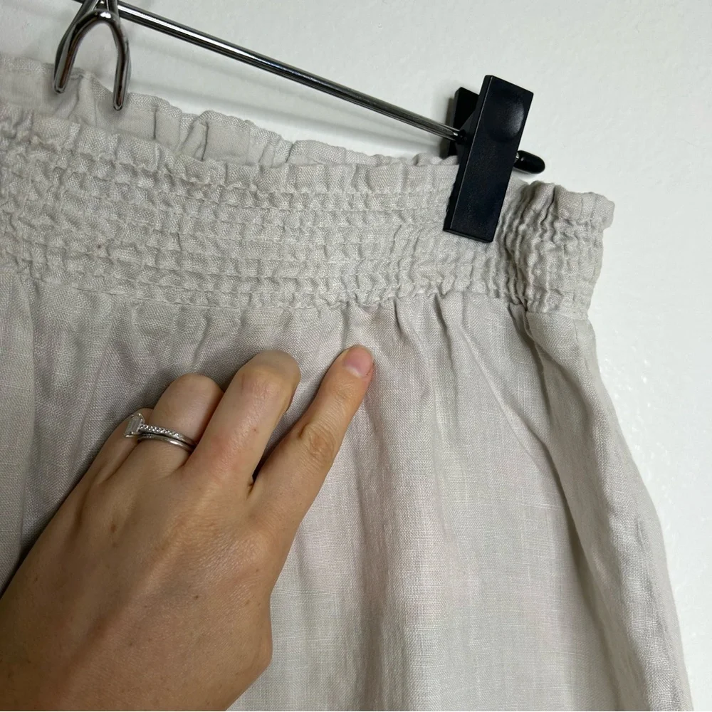 Johnny Was 100% Linen Tan Floral Embrodiered Pull on Skirt Size Small